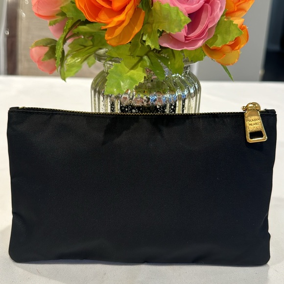 Authentic Prada pouch with sequined bear design - Picture 3 of 13